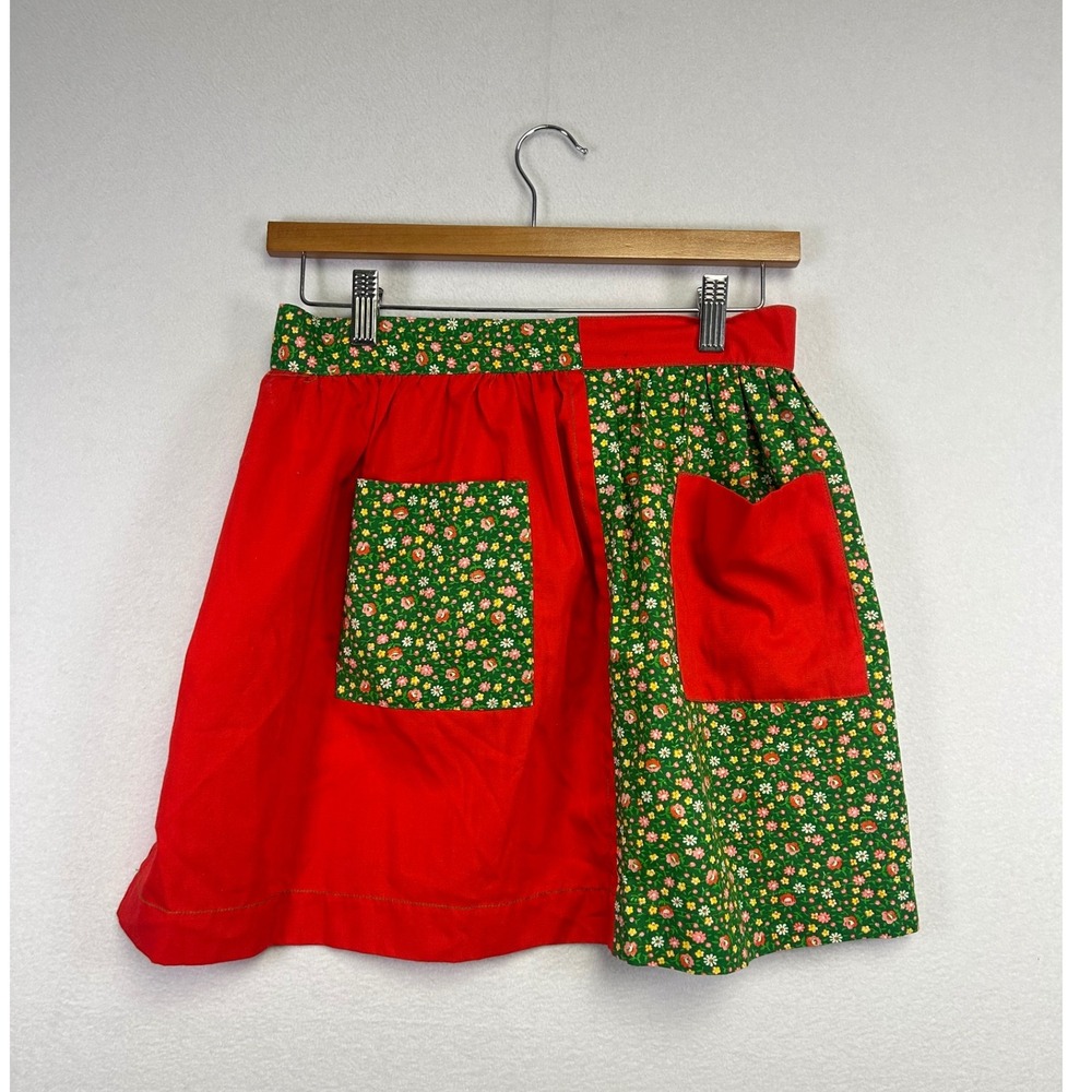 Vintage Half Apron Red Floral Pockets Patchwork Kitchen Baking Cooking Retro S/M